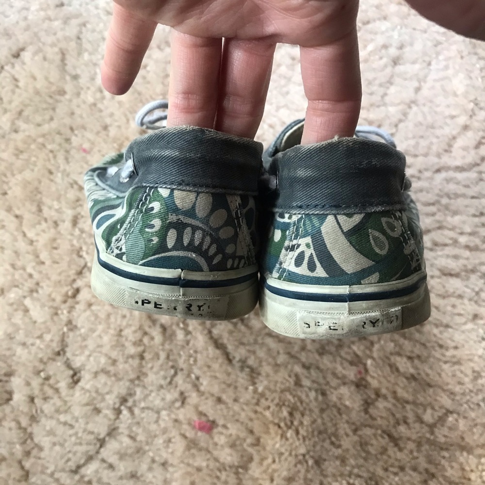 Patterned sperry’s - Picture 2 of 8